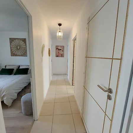 Maison Neuve A *